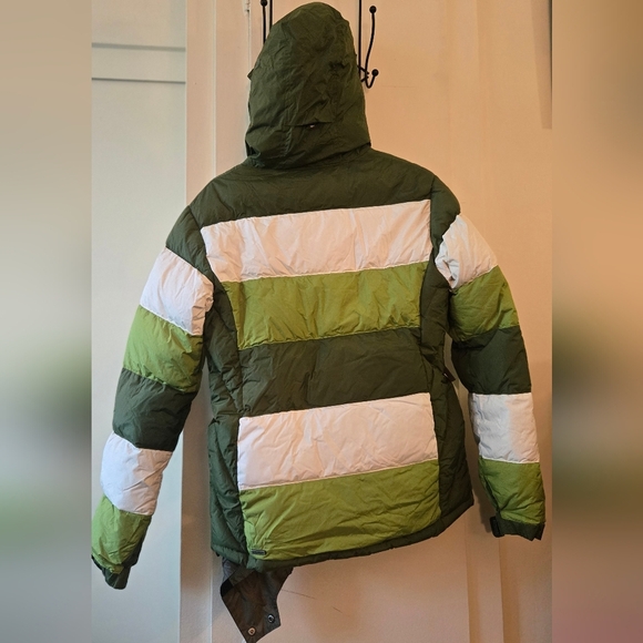 Plant Earth Green White Puffer Jacket Ski Snow EUC - Picture 7 of 8